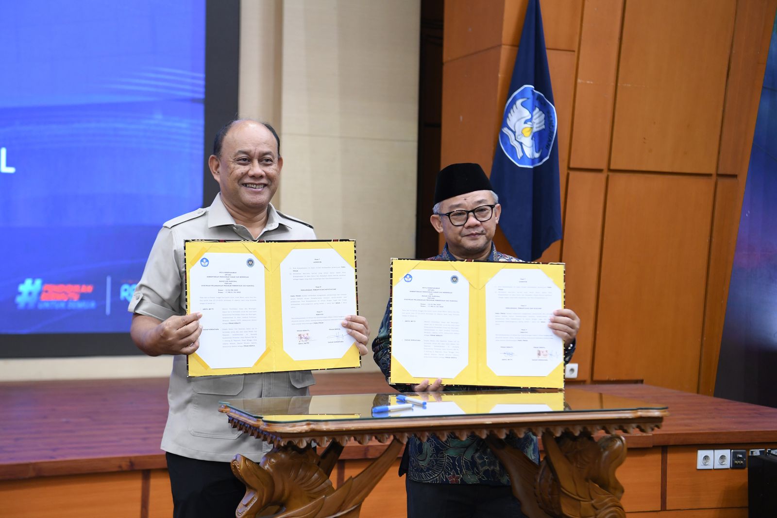 Gambar Siaran Pers