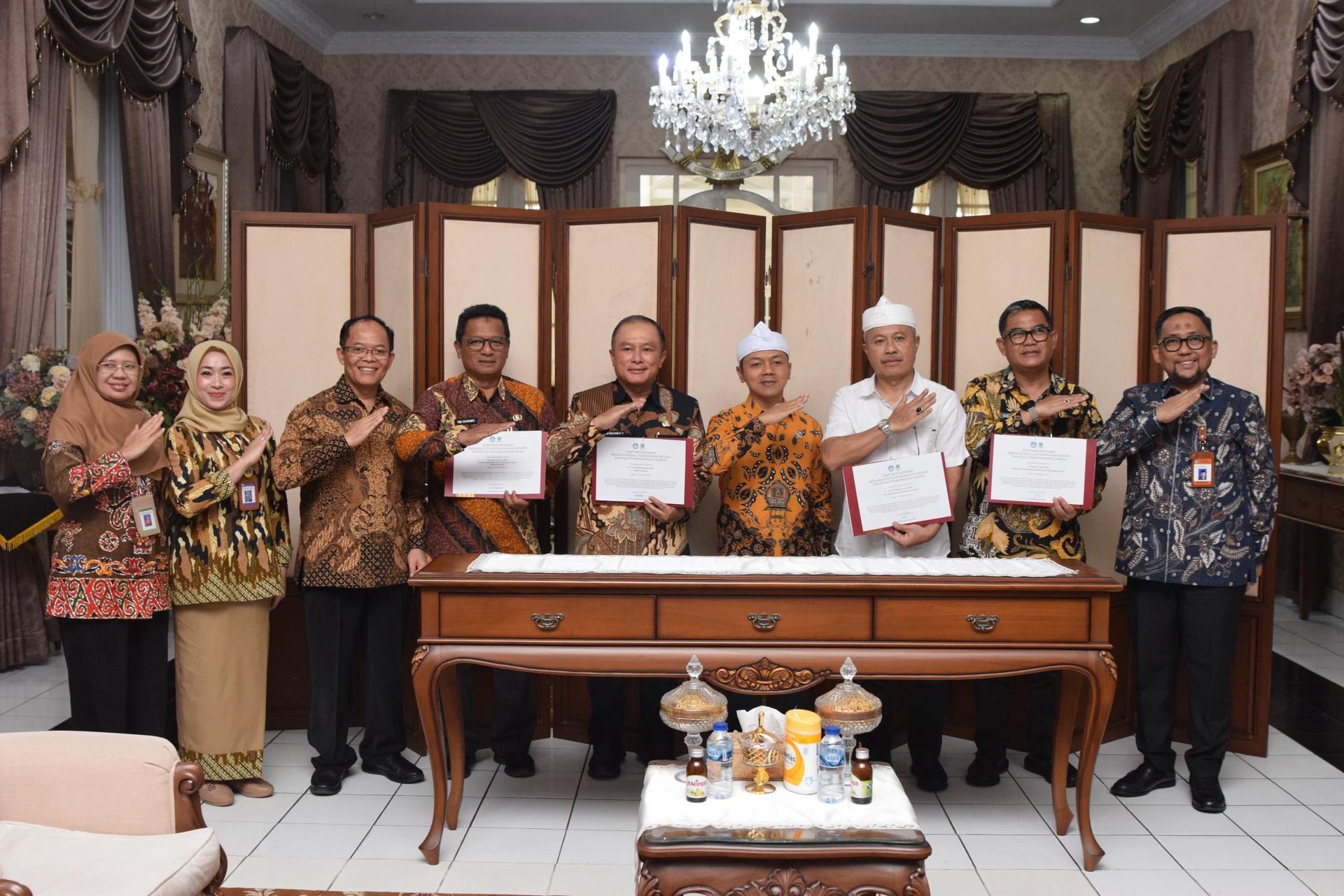 Gambar Siaran Pers