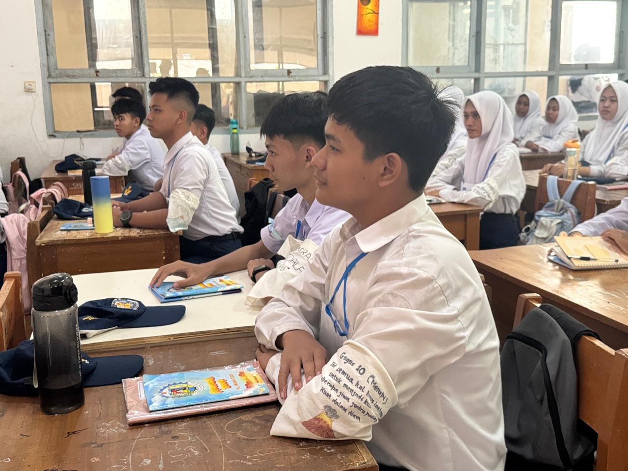 Gambar Siaran Pers