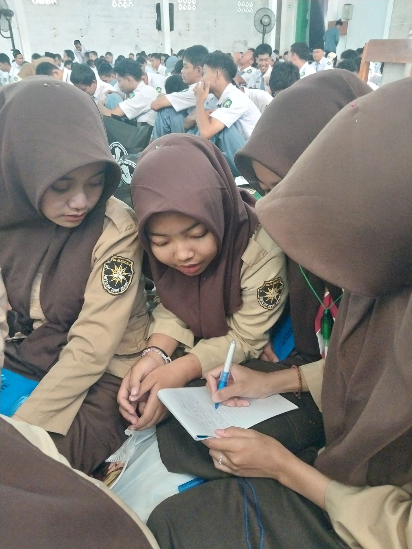 Gambar Siaran Pers