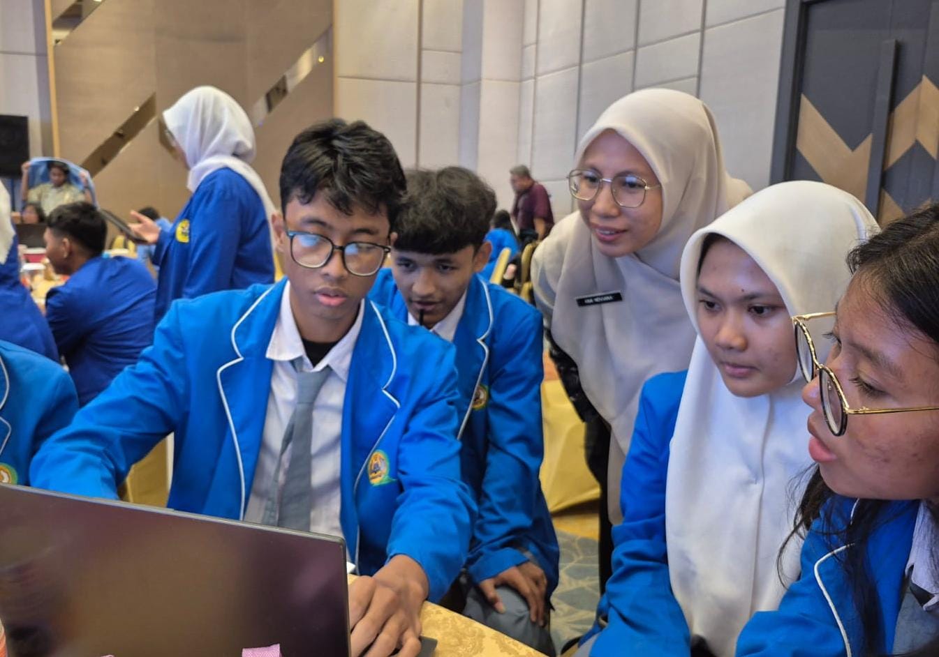 Gambar Siaran Pers