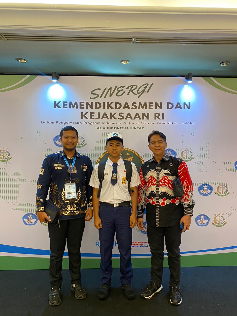 Gambar Siaran Pers