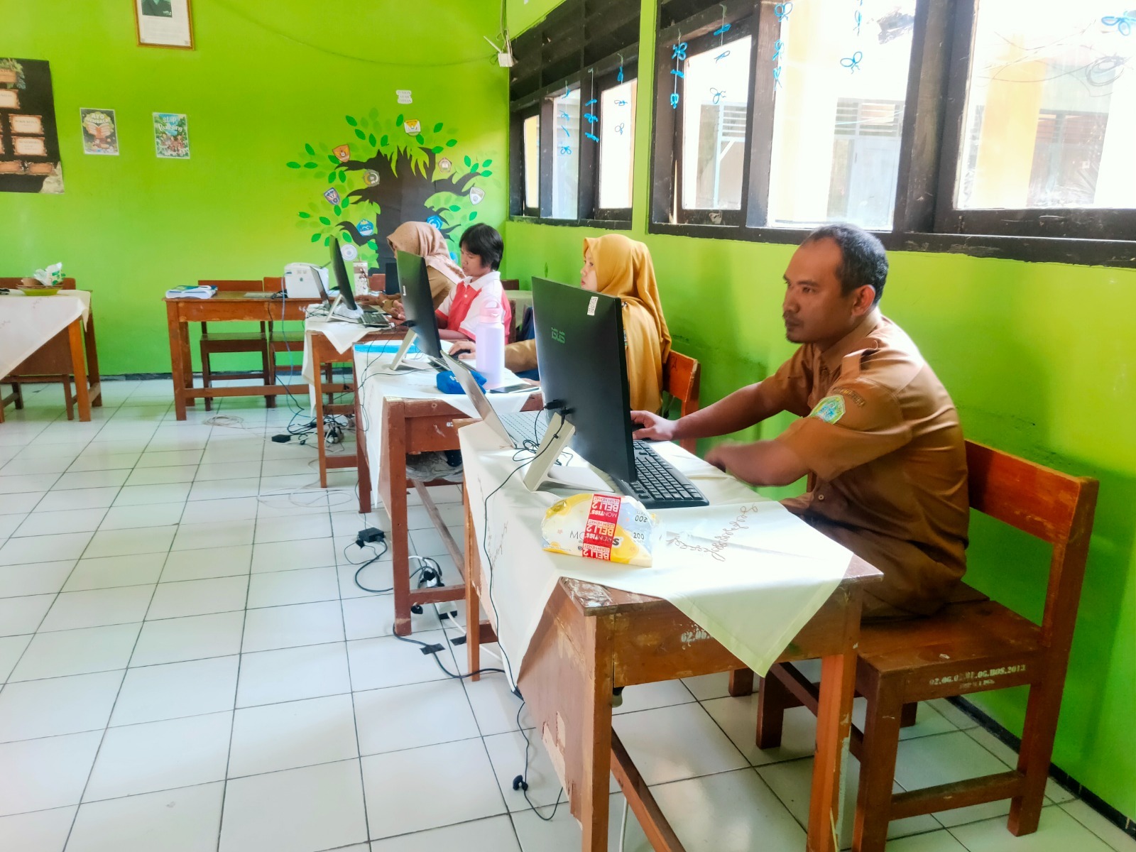 Gambar Siaran Pers