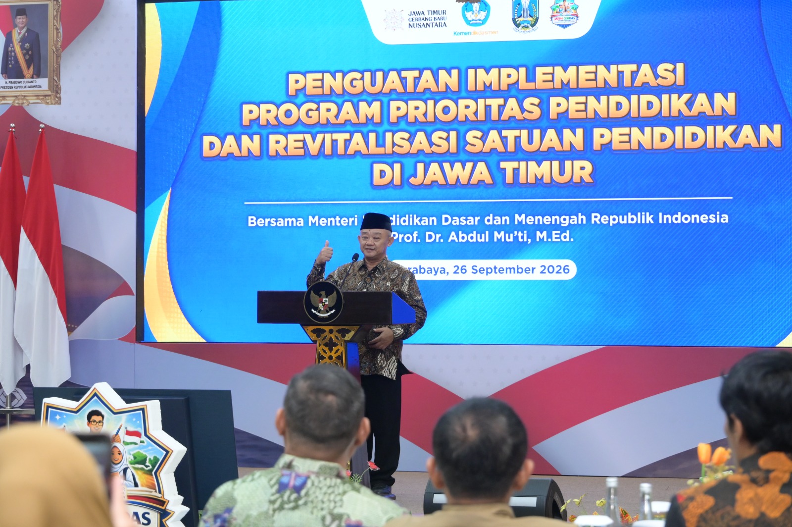 248 Senior High Schools, 307 Vocational High Schools, and 121 Special Needs Schools in East Java Receive Revitalization