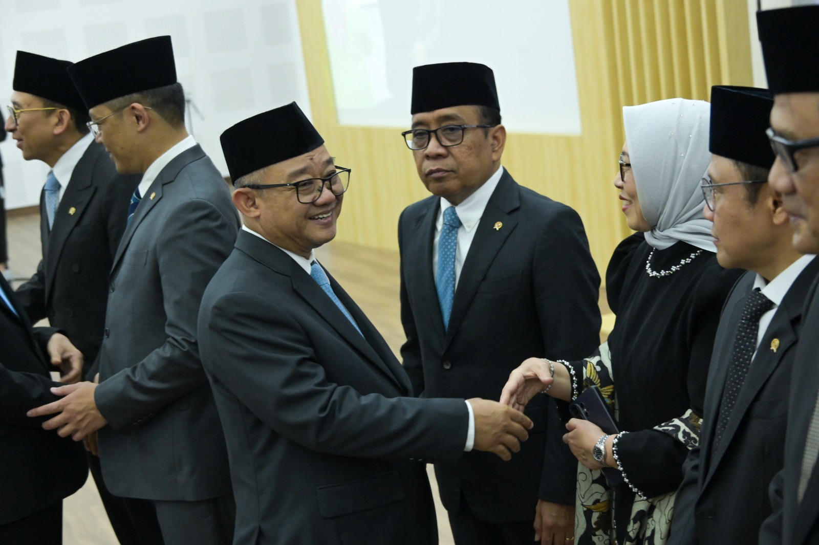 The Minister of Primary and Secondary Education attended the handover ceremony of the Coordinating Minister for Human Development and Culture, continuing collaboration on human development programs.