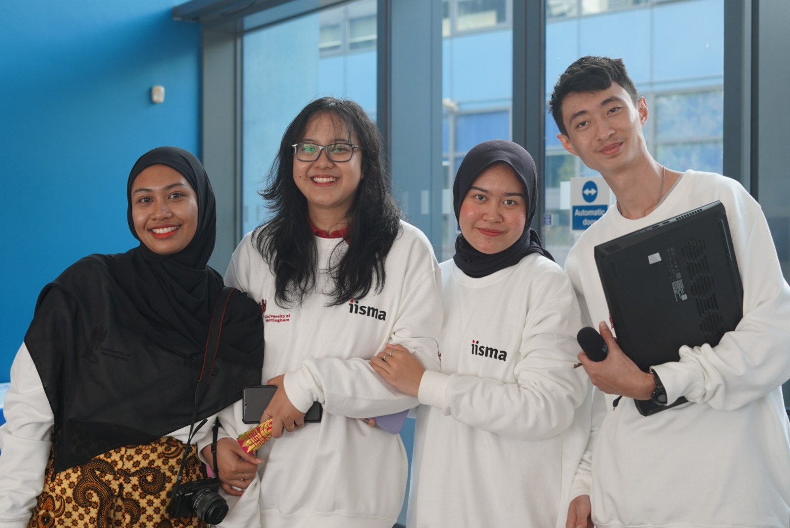 Gambar Siaran Pers