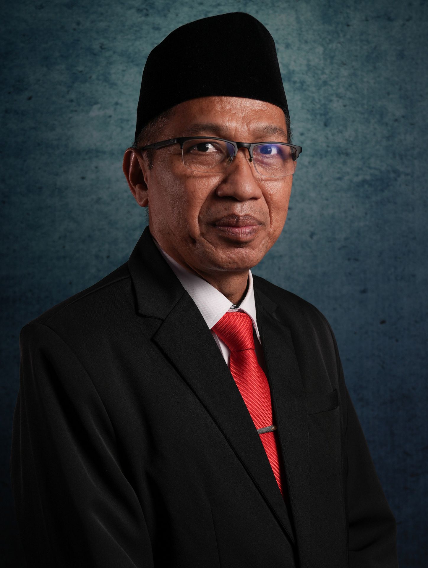 Profil :Dr. Drs. Rachmadi Widdiharto, M.A.